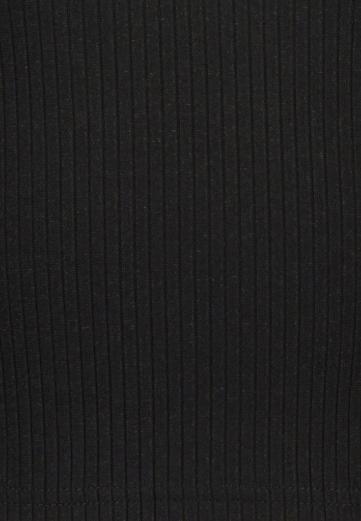 تي شيرت بناتي