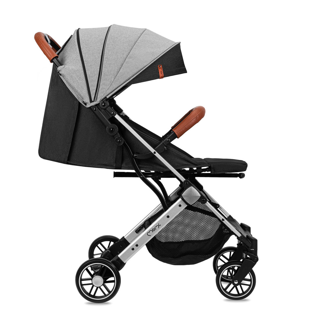 MoMi ESTELLE LIGHT stroller black-silver